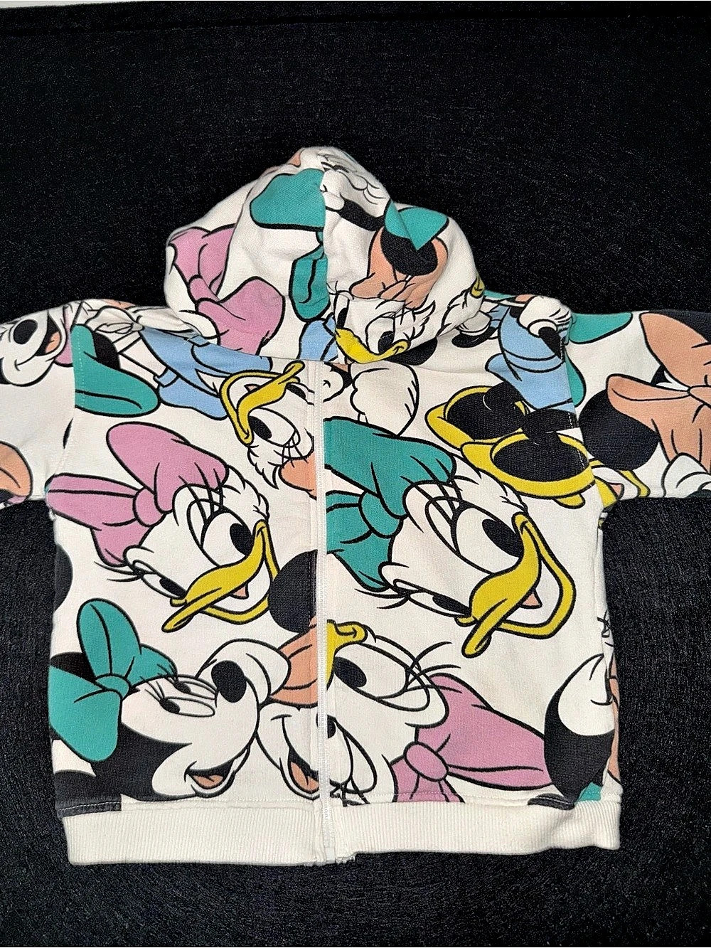 Zara x Disney Mickey & Friends All-Over-Print Zip-Up Hoodie, Size 4–5 / 110